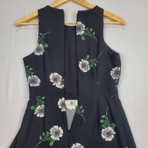 Banana Republic Sleeveless Black Ruffle Faux Wrap Dress Size 00 Petite - Picture 7 of 11